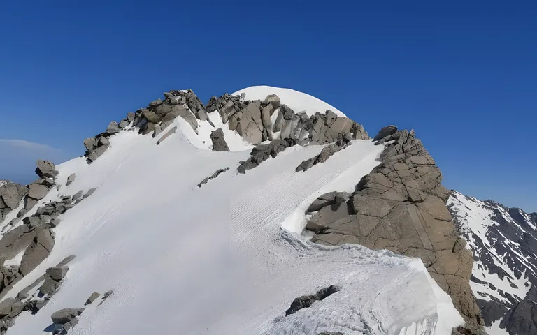 Moon Peak Trek