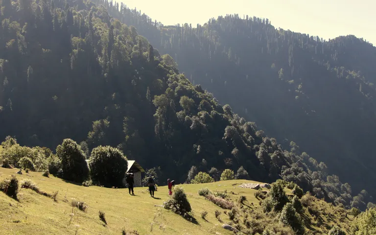 Seven Sisters Lake Trek (Lam Dal)